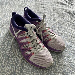 NEW Nike Women's Lunar Flynit 2 Purple and Gray